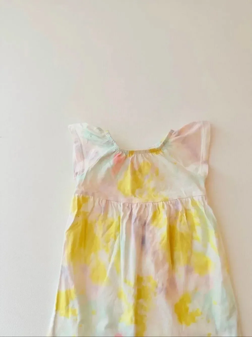 Old Navy baby girl size 3/6 month tie dye romper